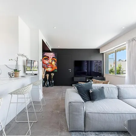 Luxurious Penthouse Rooftop Martinez Croisette Apartment Cannes