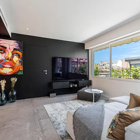 Luxurious Penthouse Rooftop Martinez Croisette Cannes