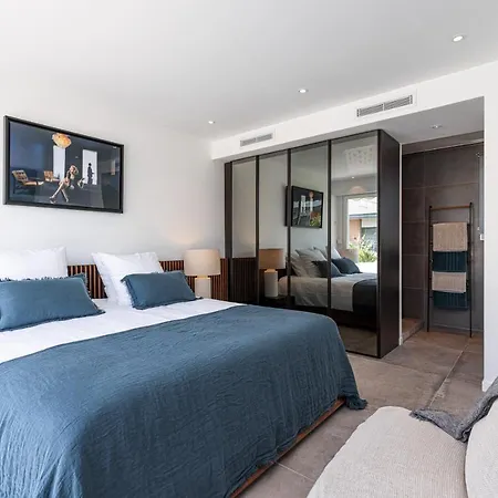Luxurious Penthouse Rooftop Martinez Croisette Apartment