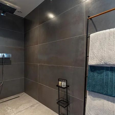 Luxurious Penthouse Rooftop Martinez Croisette Apartment Cannes